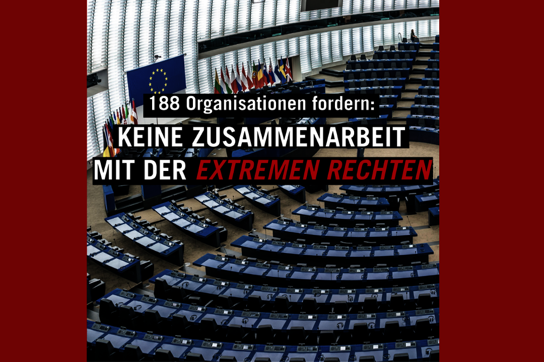 Das EU Parlamament mit blauen Sitzen. Darüber steht geschrieben "Keine ZUsamménarbeit mit der extremen Rechten"